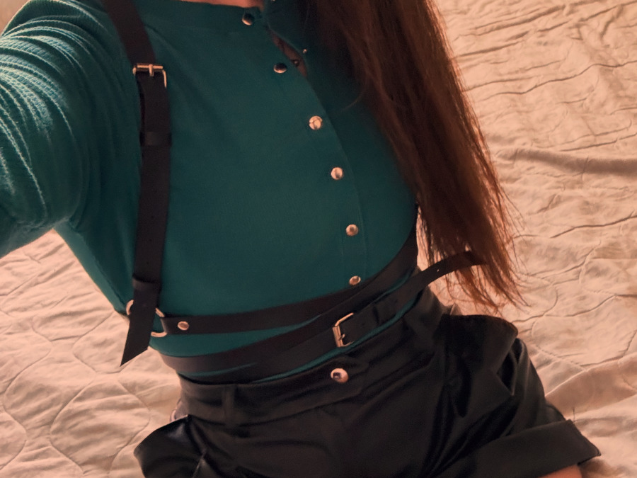 sexting and porn chat model photo Sonya 5