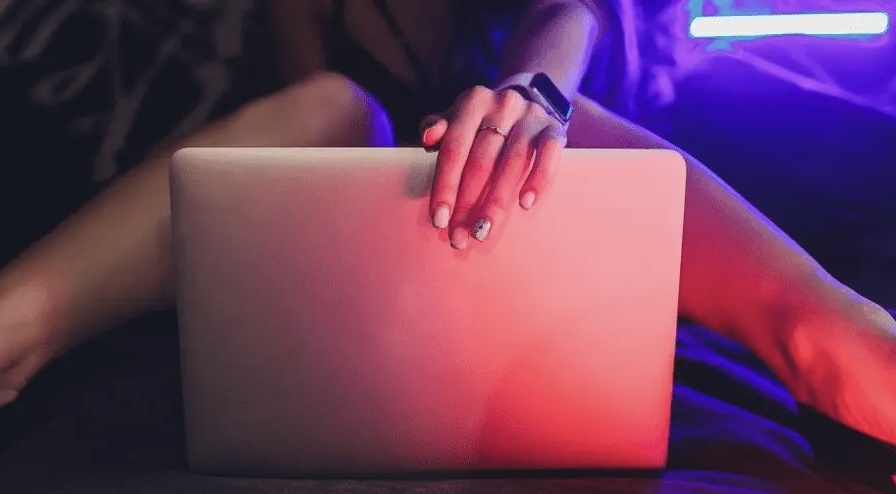 image from article What is "webcam" - hard work or easy earnings? 33