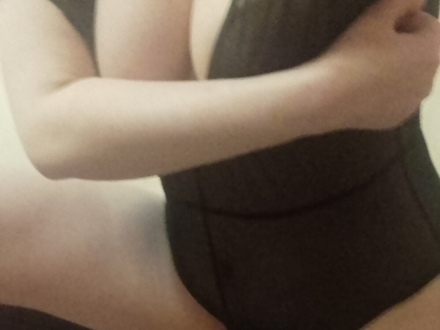 sexting and porn chat model photo Valeria 5