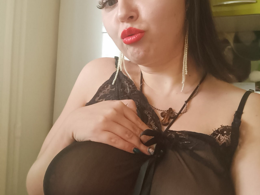 sexting and porn chat model photo Big-boobed and BIG-assed beauty! 1