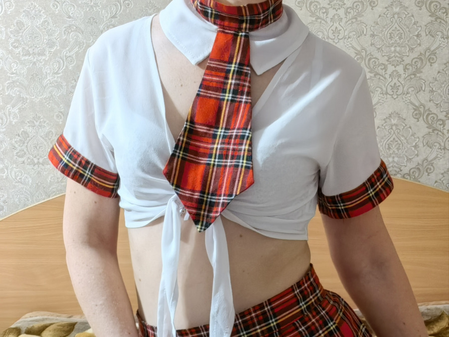 sexting and porn chat model photo Slender milf 5